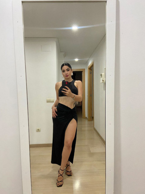 Hasmik la Chaleureuse dans Paris | sexemodels.org