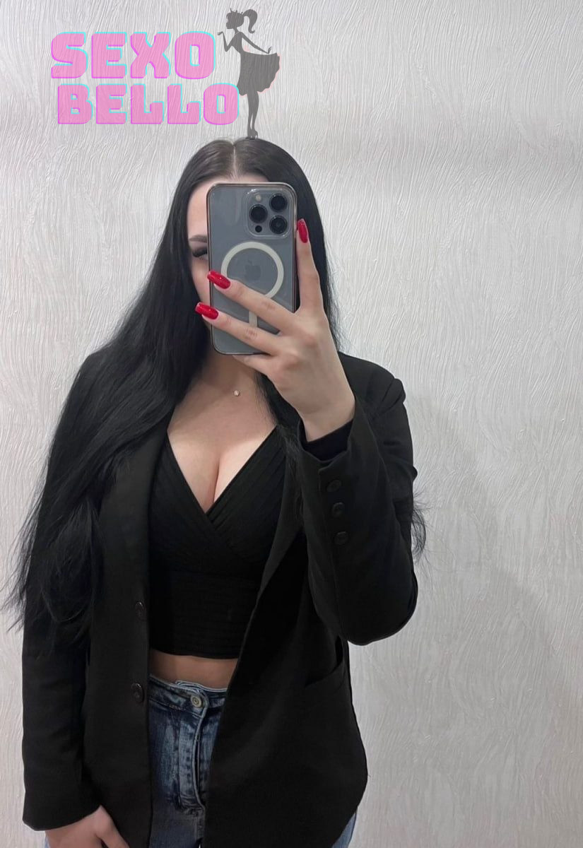 Crimson Desire Adelina Escort 6e Arr du Luxembourg
