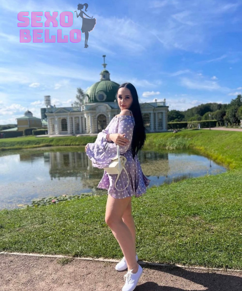 Crimson Desire Adelina Escort 6e Arr du Luxembourg