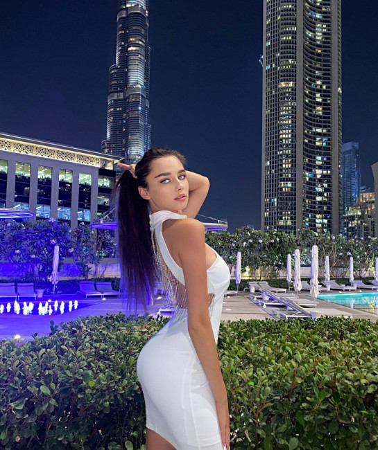 Romantic Barbora Escort Paris